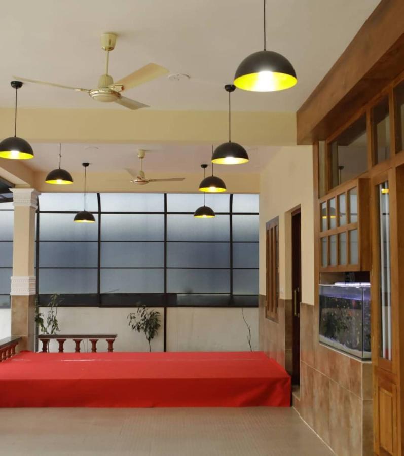 Meghdoot River Resort Kochi Exterior foto